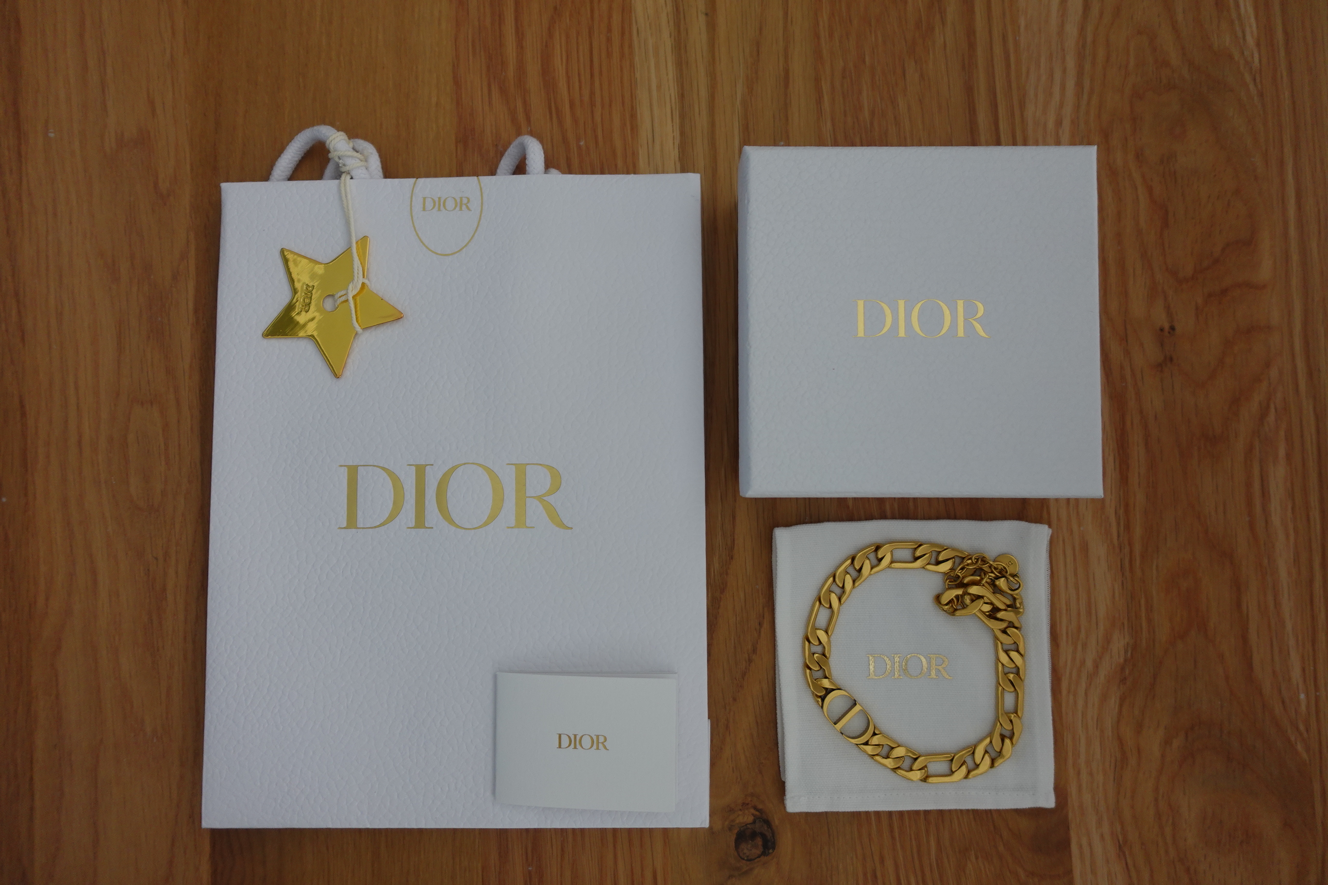 限定販売の人気ブランド Dior ブレスレット30 MONTAIGNE 30